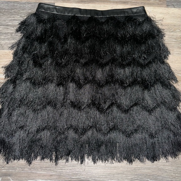 Sam Edelman Black Fringe Mini Skirt - Size 6 - Picture 2 of 6